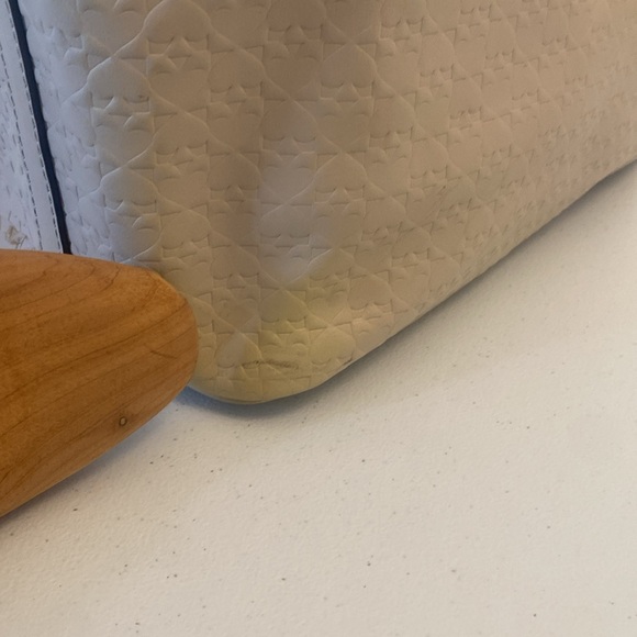 Cream Kate Spade Bag w/ Matching Wallet - Picture 8 of 10